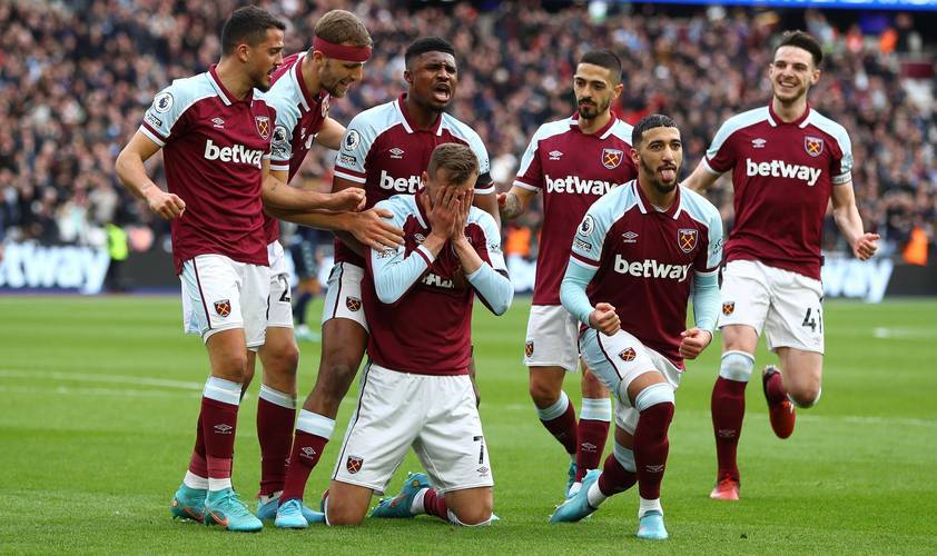 毕包vs巴黎首发：尼科·威廉姆斯对决KK7，维蒂尼亚在列