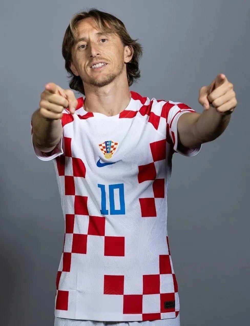 美记：考虑到保罗的职业生涯，快船的做法缺乏尊重